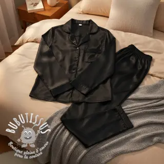 Satin SOIVÉ black