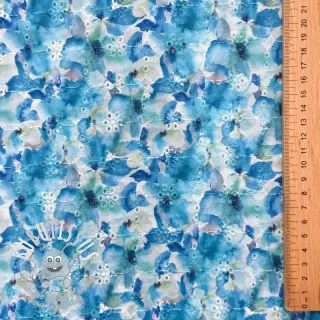 Tissu coton EMBROIDERY Viola blue digital print