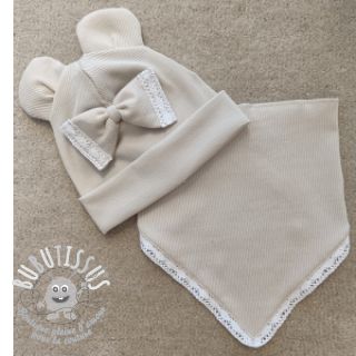 Madeira Ornament white 2